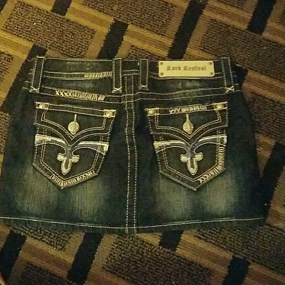 Rock revival skirt size 27